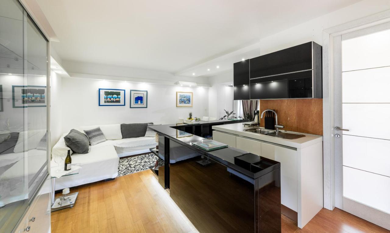 Luxury Apartment Set Split Bagian luar foto